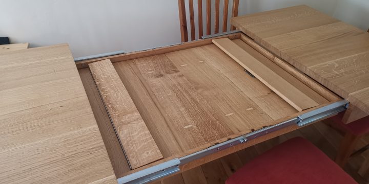 Nick Whiteley, extending dining table
